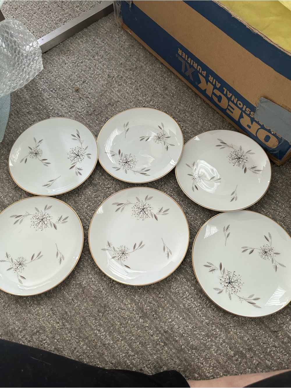 Noritake White and Gold Floral Dessert Plate Set - 6-Piece